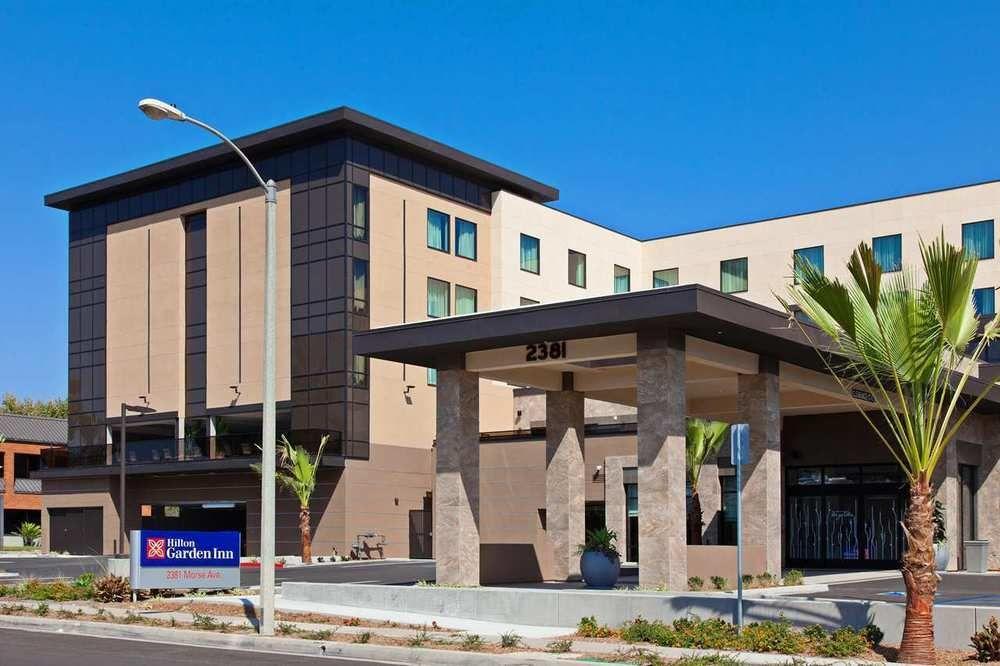 Hilton Garden Inn Irvine/Orange County Airport Exterior photo